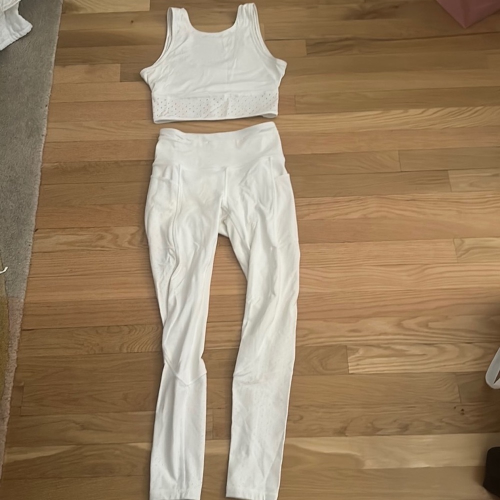 Reposh: Lululemon matching set. Both Size 2. Perforated design Mind Over Miles.
